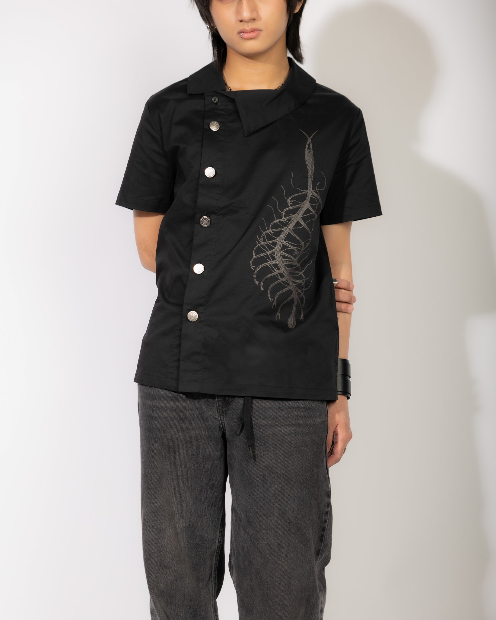 Pathogen / Camiseta com Botão